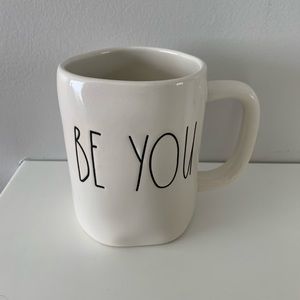 Rae Dun. Mug- Be You